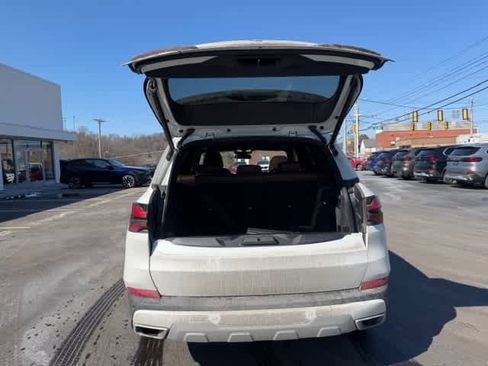 Certified 2024 BMW X5 xDrive40i w/ Premium Package AWD/4WD image 7