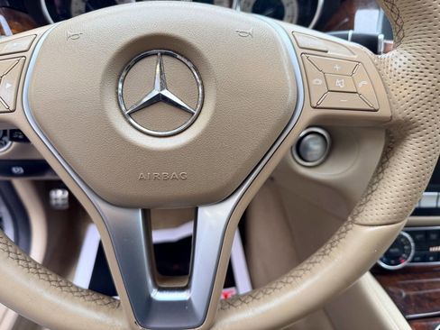 Used 2014 Mercedes-Benz CLS 550 4MATIC image 18