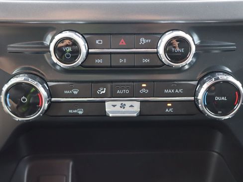 Used 2025 Ford F150 XLT w/ Equipment Group 301A Standard AWD/4WD image 20