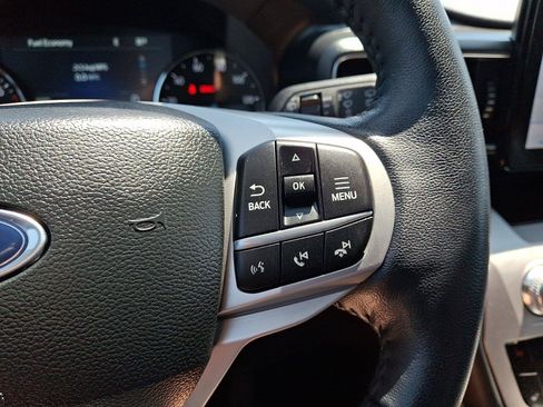 Certified 2023 Ford Explorer XLT w/ Equipment Group 202A AWD/4WD image 23