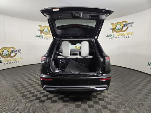 New 2026 Mitsubishi Outlander SEL image 32