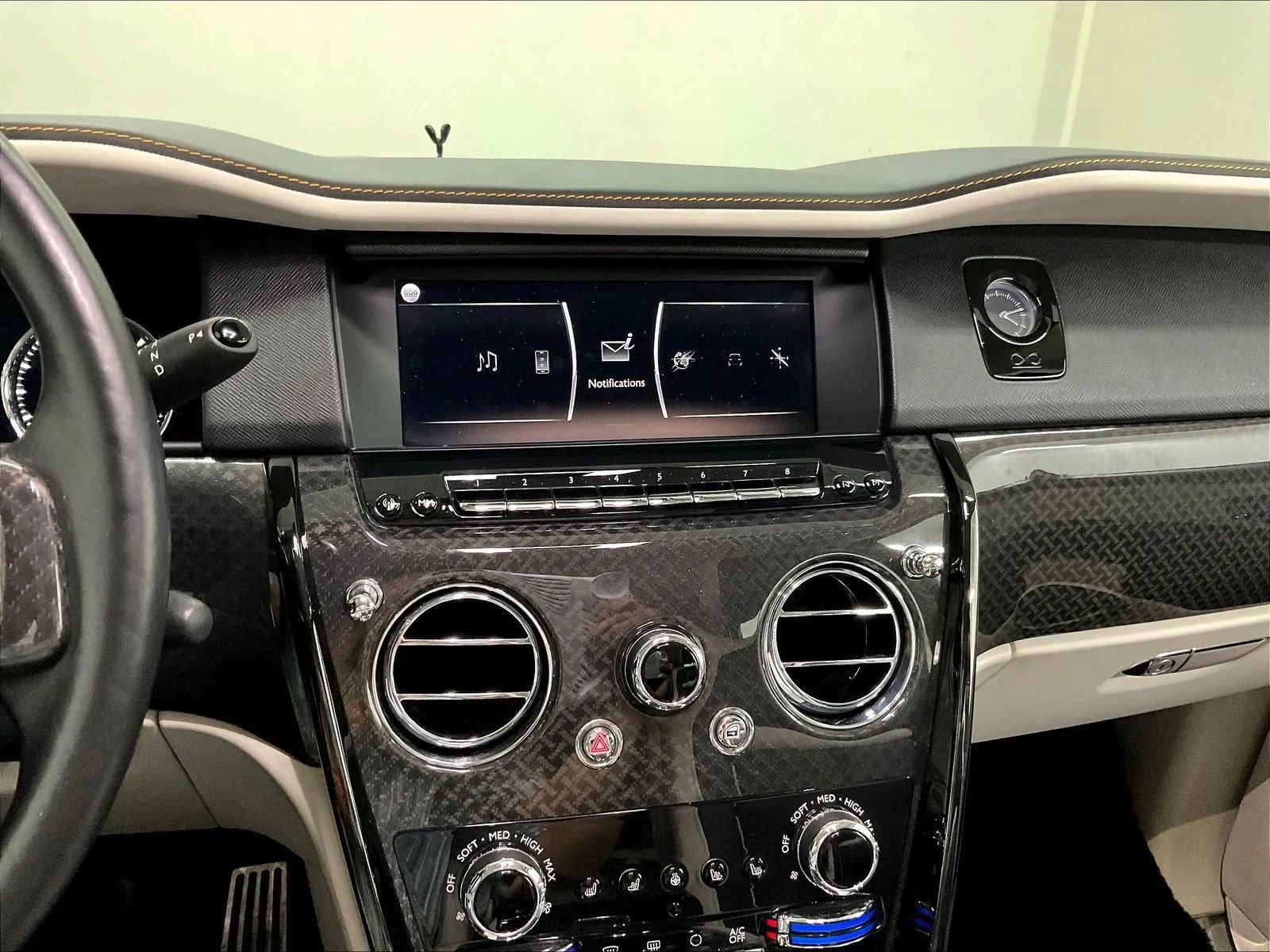 Used 2021 Rolls-Royce Cullinan Black Badge AWD/4WD image 24