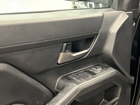 Used 2026 Toyota Tacoma TRD Off-Road AWD/4WD image 12