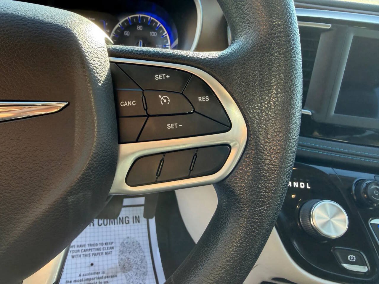 Used 2020 Chrysler Voyager Lxi FWD image 22