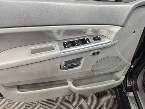 Used 2006 Jeep Grand Cherokee SRT8 w/ SRT Option Group I AWD/4WD image 28