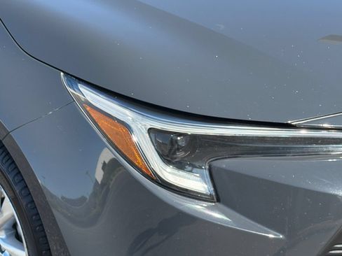 Used 2023 Toyota Corolla LE w/ LE Convenience Package FWD image 36