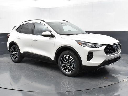 New 2025 Ford Escape SE image 4