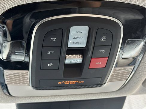 Used 2023 Hyundai Palisade Limited AWD/4WD image 24