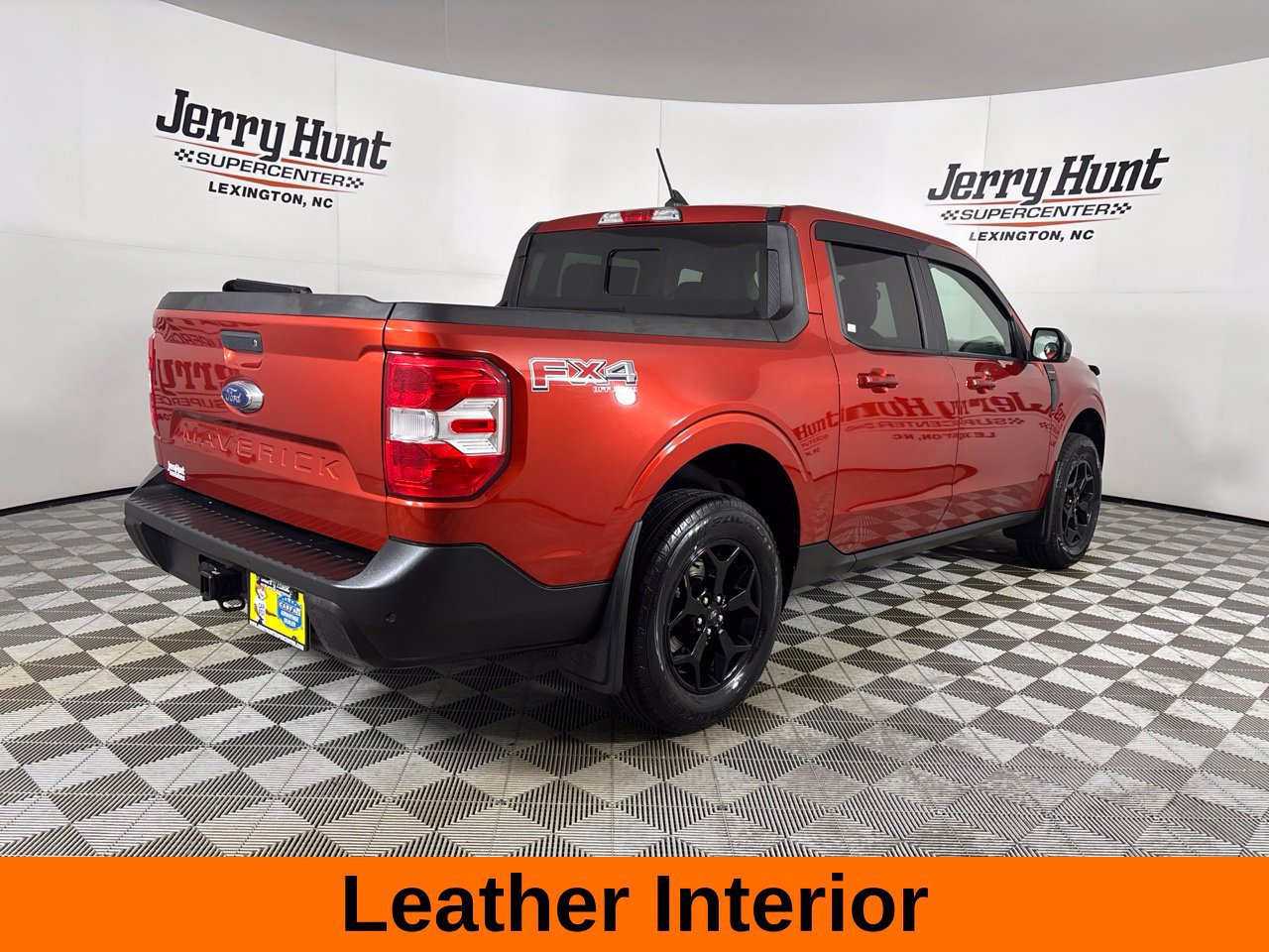 Used 2024 Ford Maverick Lariat w/ FX4 Off-Road Package AWD/4WD image 6