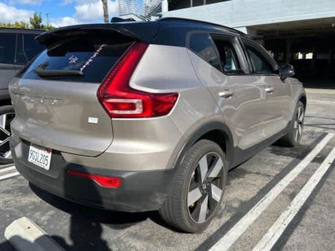 Used 2023 Volvo XC40 Recharge Plus w/ Protection Package Premier image 2