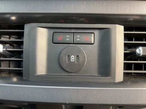 Used 2024 Ford F350 Platinum AWD/4WD image 29