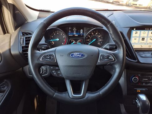 Used 2019 Ford Escape SEL image 14