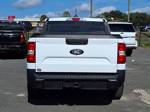 Used 2025 Ford Maverick XLT image 6