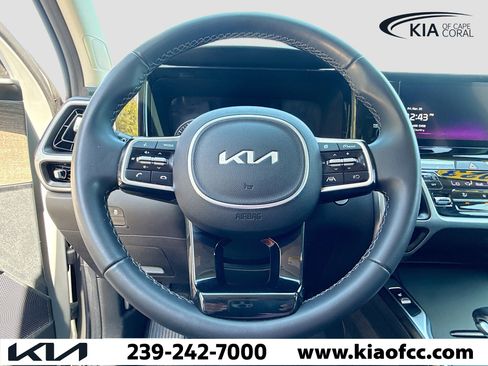 Used 2023 Kia Sorento S w/ Panoramic Sunroof Package image 40