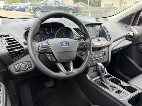 Used 2019 Ford Escape SEL FWD image 16