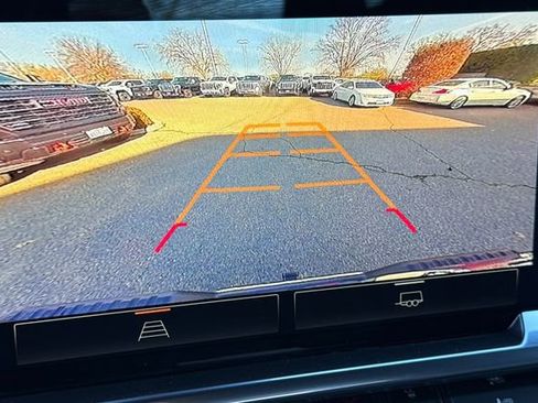 Used 2024 GMC Sierra 1500 SLT image 27