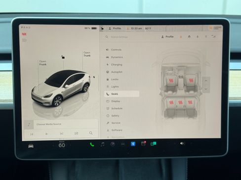 Used 2023 Tesla Model Y Long Range AWD/4WD image 26