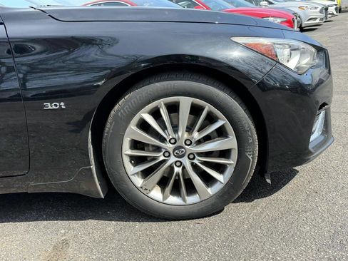 Used 2018 INFINITI Q50 Luxe w/ Essential Package (3.0T Luxe) image 6