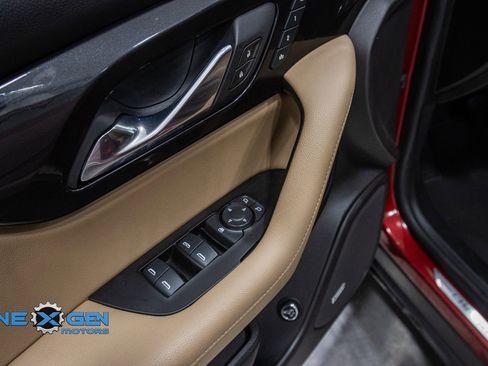 Used 2019 Chevrolet Blazer Premier w/ Driver Confidence II Package image 12