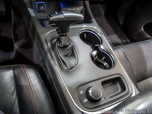 Used 2018 Dodge Durango R/T image 25