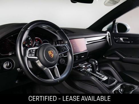 Used 2022 Porsche Cayenne Coupe image 4