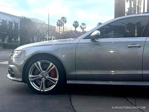 Used 2017 Audi S6 Premium Plus w/ S6 Sport Package image 20