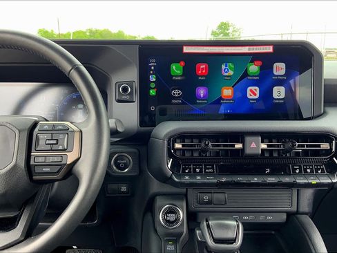 Used 2024 Toyota Land Cruiser image 7