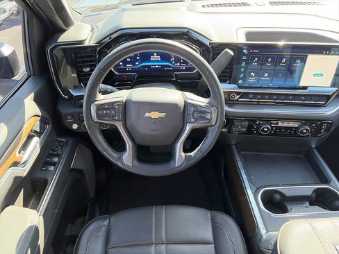 Used 2025 Chevrolet Silverado 2500 High Country w/ High Country Premium Package AWD/4WD image 13