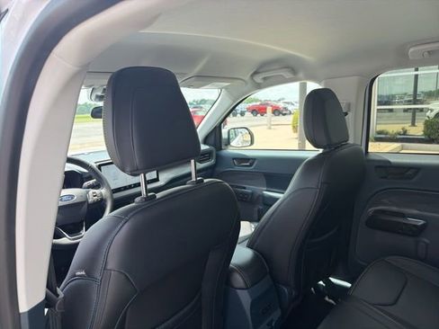 Used 2025 Ford Maverick Lobo AWD/4WD image 15