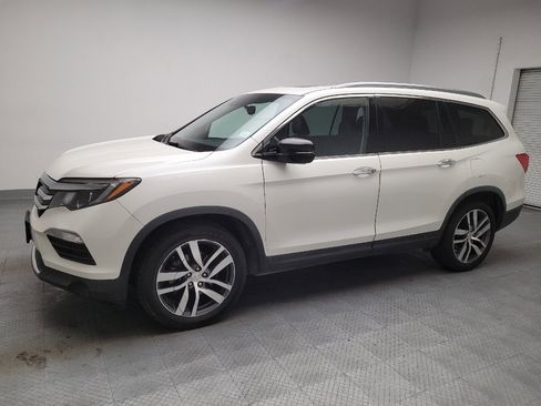 Used 2017 Honda Pilot Touring image 2