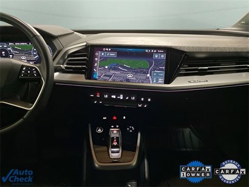 Used 2024 Audi Q4 e-tron Premium Plus image 14