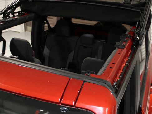 Used 2022 Ford Bronco Outer Banks AWD/4WD image 7