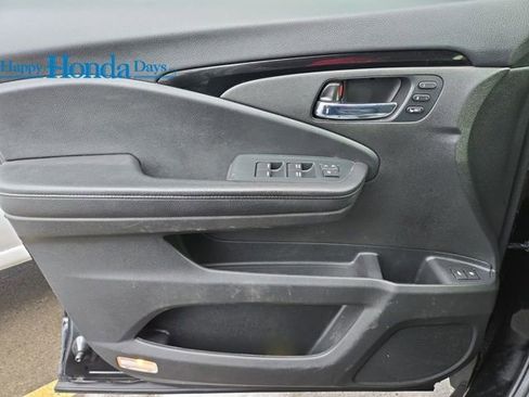 Used 2022 Honda Pilot Touring image 24