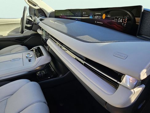 New 2025 Lincoln Navigator L Reserve image 15