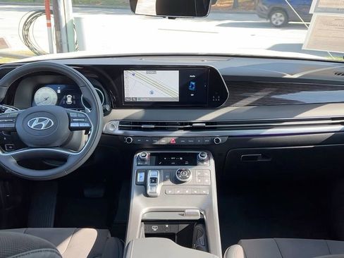 Used 2025 Hyundai Palisade Calligraphy image 22