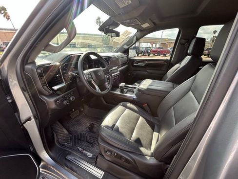 Used 2023 Chevrolet Silverado 1500 RST w/ Texas Edition Plus image 11