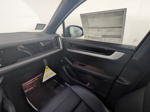 New 2026 Porsche Cayenne Coupe image 22