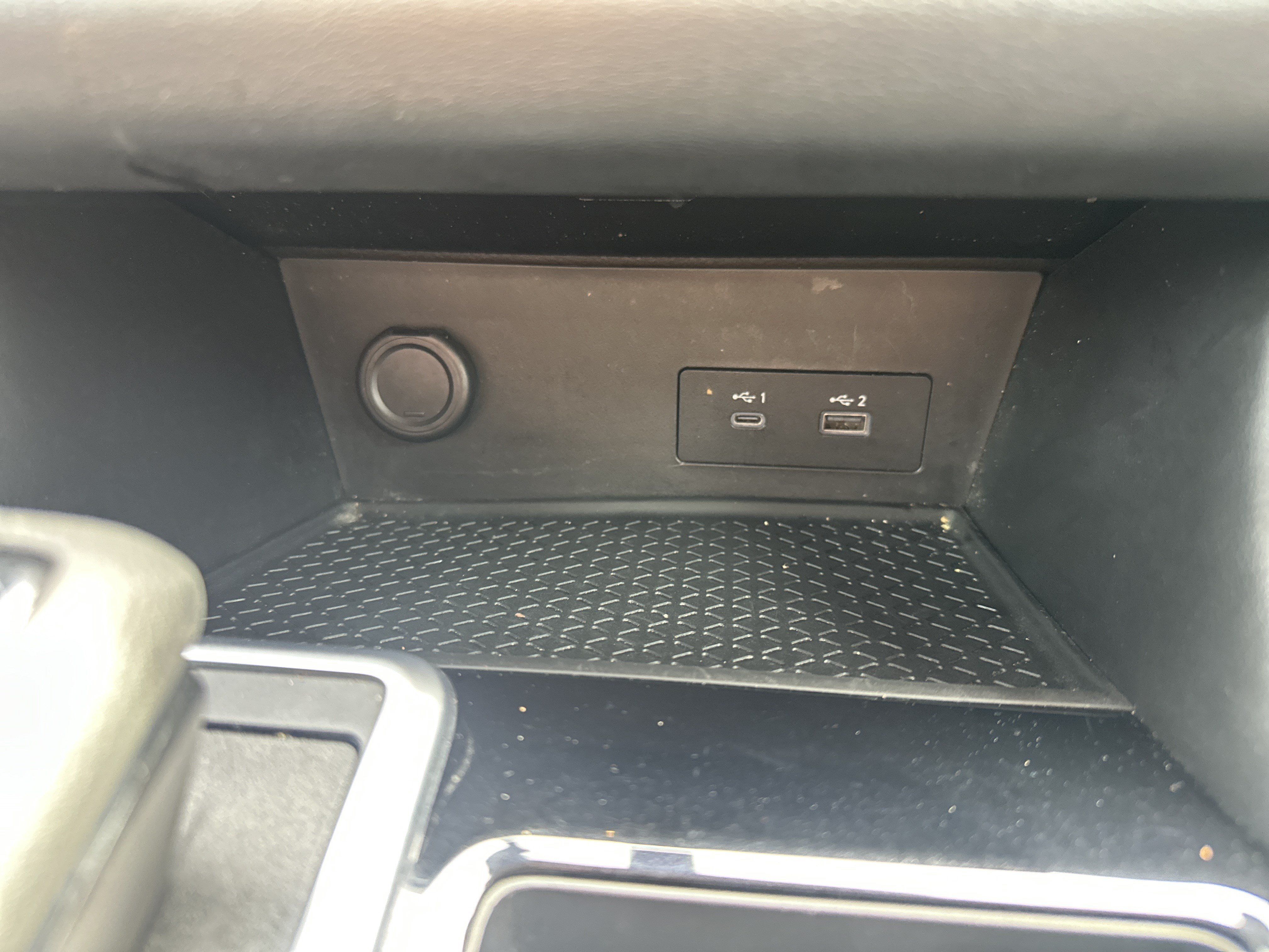 Used 2022 Nissan Pathfinder SV AWD/4WD image 16