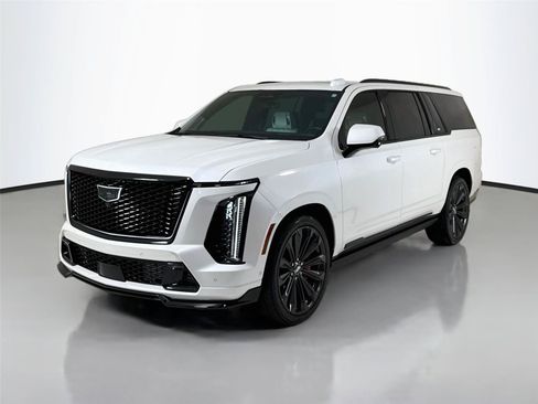 Used 2025 Cadillac Escalade ESV V AWD/4WD image 10