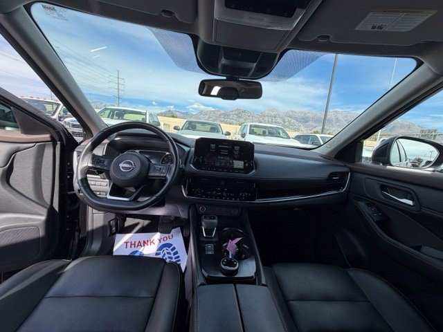 Used 2023 Nissan Rogue SL w/ SL Premium Package AWD/4WD image 16
