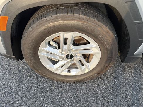 Used 2025 Hyundai Tucson SE FWD image 34