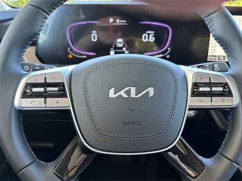 New 2025 Kia Telluride S image 29