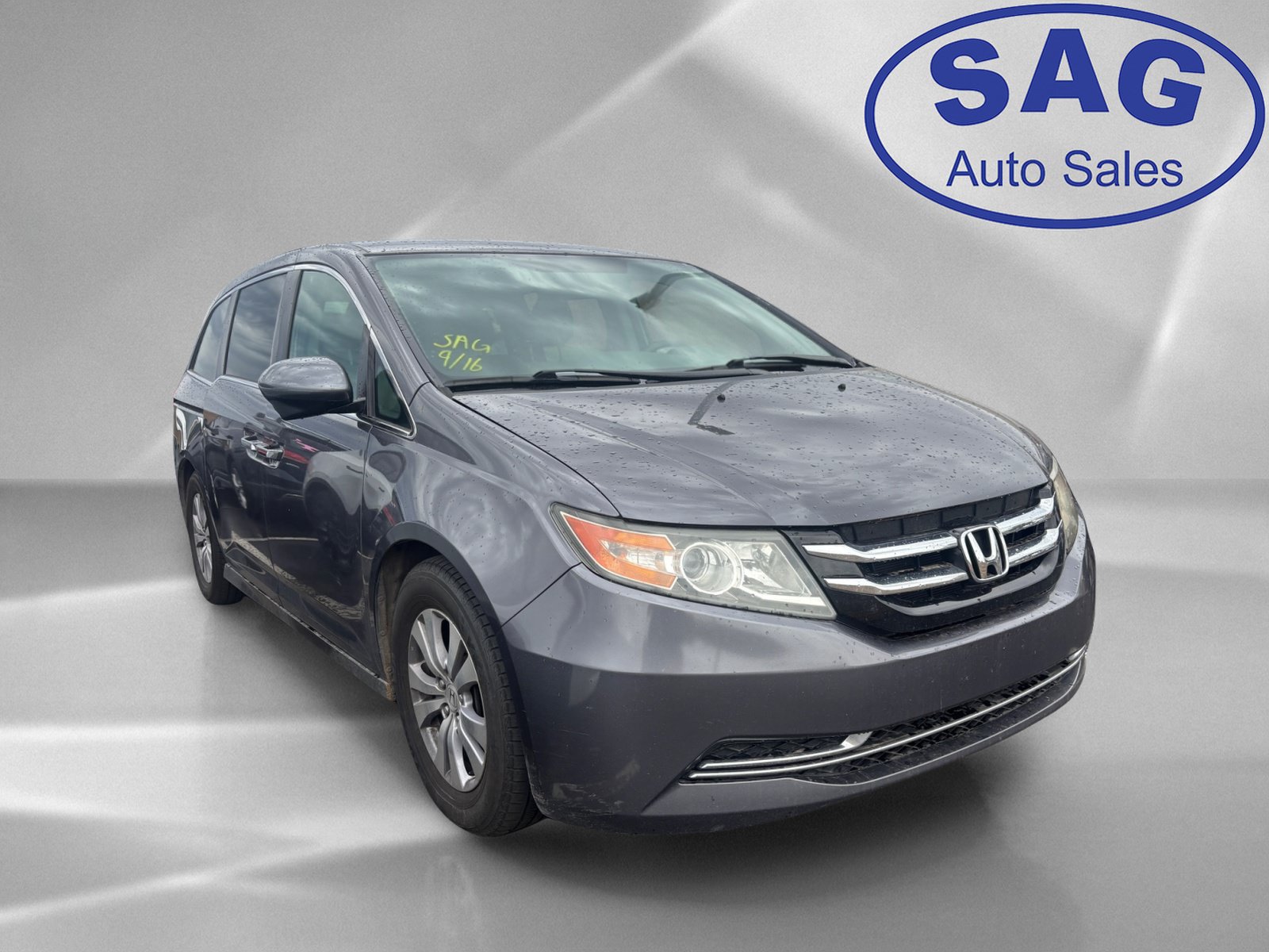 Used 2016 Honda Odyssey SE image 2