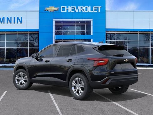 New 2026 Chevrolet Trax LS FWD image 4