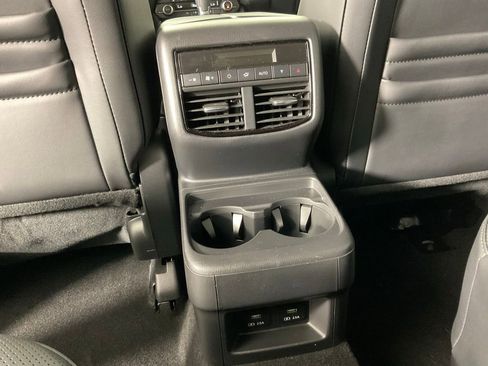 Used 2023 MAZDA CX-9 Touring image 18