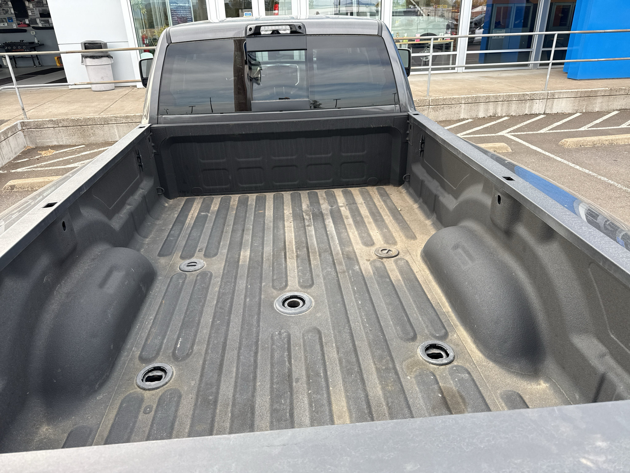 Used 2024 RAM 3500 Laramie AWD/4WD image 5