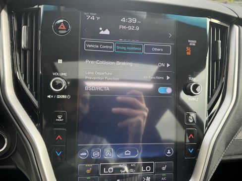 Used 2022 Subaru Outback Premium image 26