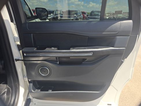 Used 2021 Ford Expedition Max XLT RWD image 24
