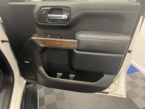 Used 2020 Chevrolet Silverado 1500 High Country AWD/4WD image 15