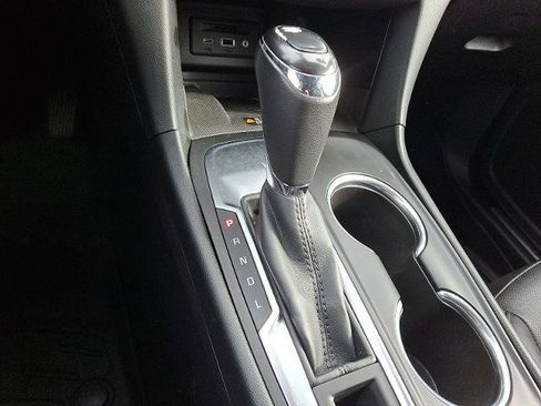 Certified 2019 Chevrolet Equinox Premier image 16